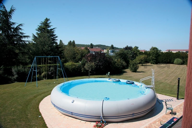 Фото Надувной бассейн Watermann Zodiac круглый WINKY 8, размер 9,5х1,3 м (внутр. 8 м)
